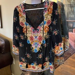 Elegant floral Sundance Top